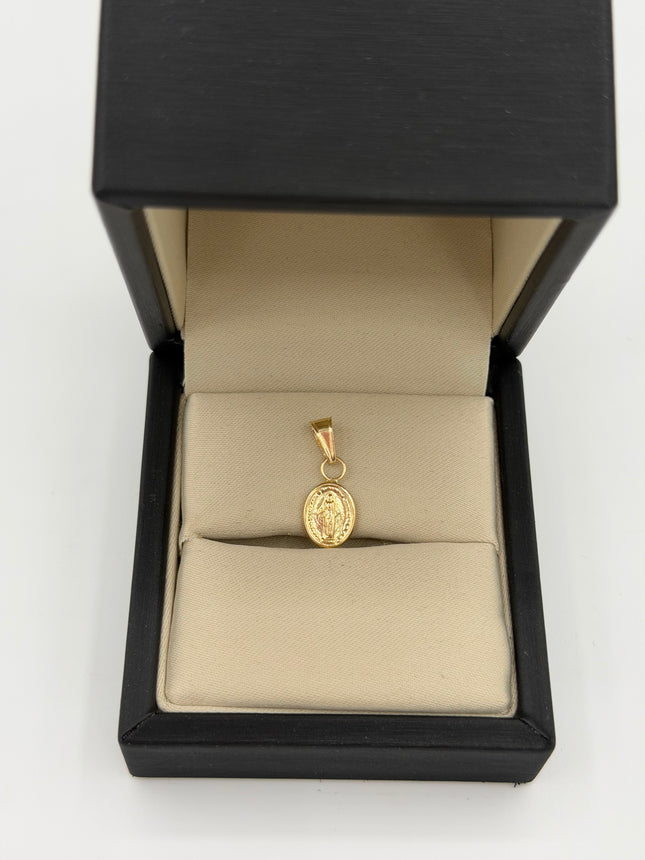 Dije virgen milagrosa ovalado Oro amarillo 18k 0,54 Gr / 8 mm / 1,4 Cm