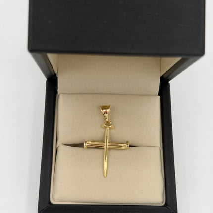 Dije cruz clavo liso Oro amarillo 18k 2 Gr / 20,3 mm / 2,7 Cm
