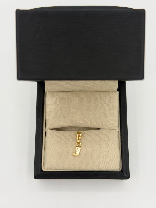 Dije letra J silueta casting circones blancos Oro amarillo 18k +1 / 0,44 Gr / 5 mm / 1 Cm
