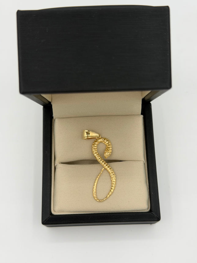 Dije serpiente punteada Oro amarillo 18k 2,24 Gr / 11 mm / 3,6 Cm