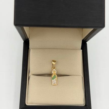 Dije San Judas Tadeo silueta casting circones verdes y blancos Oro amarillo 18k +1 / 0,94 Gr / 5 mm / 1,7 Cm