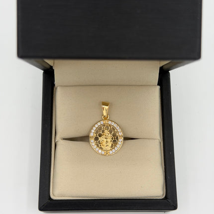 Dije virgen del carmen enmallada borde casting circones blancos redondo Oro amarillo 18k +1 / 1,60 Gr / 15 mm / 1,9 Cm