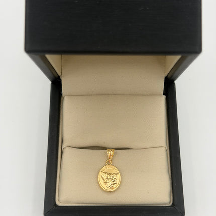 Dije San miguel arcangel ovalado fondo mate borde delgado Oro amarillo 18k 0,68 Gr / 10 mm / 1,5 Cm