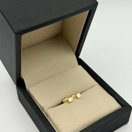 Topos cuadrado Oro amarillo 18k 0,51 Gr / 3,2 mm