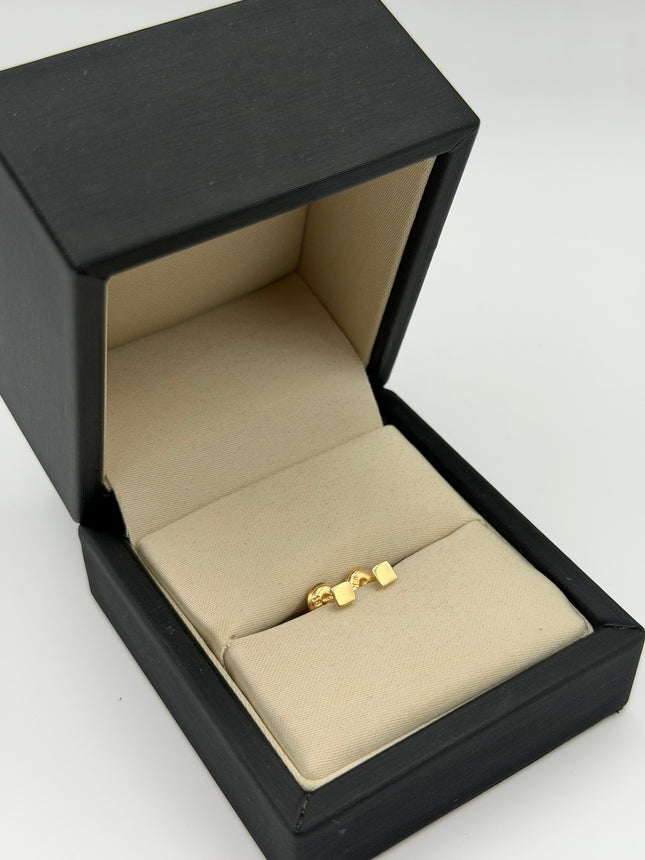 Topos cuadrado Oro amarillo 18k 0,51 Gr / 3,2 mm