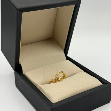 Candonga lisa con aberturas Oro amarillo 18k 0,96 Gr / 1 Cm