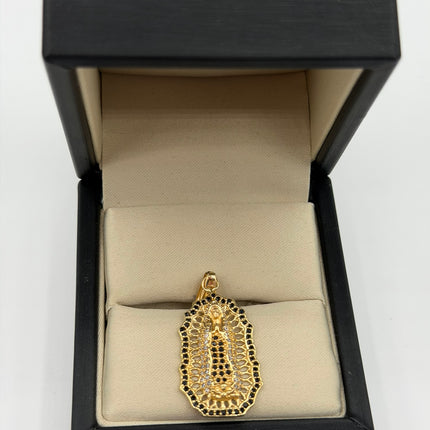 Dije virgen guadalupe silueta casting circones blancos y negros Oro amarillo 18k +1 / 5,12 Gr / 18 mm / 3,2 Cm