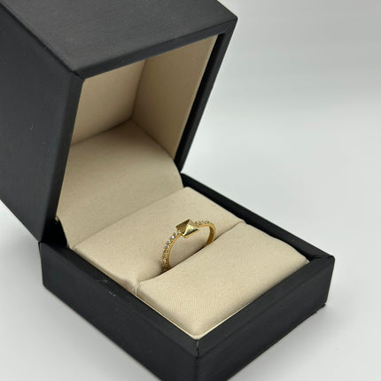 Anillo cuadro casting blanco  Oro amarillo 18k / Talla 6/5 / 1,37 Gr