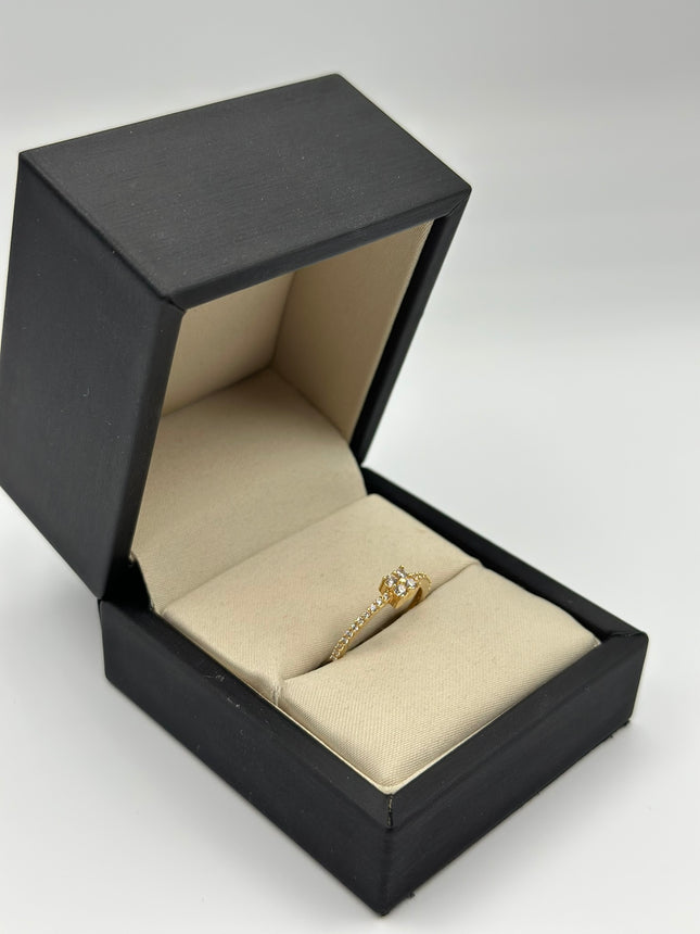 Anillo solitario casting blanco Oro amarillo 18k / Talla 8 / 1,86 Gr