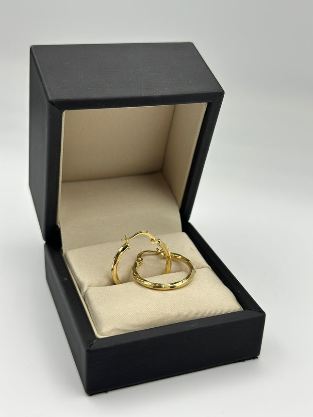 Candonga entorchada Oro amarillo 18k 1,82 Gr / 2,4 Cm