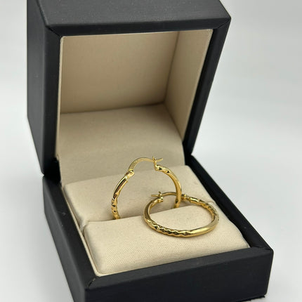 Candonga tallada lisa Oro amarillo 18k 1,88 Gr / 2,5 Cm