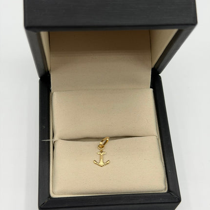 Dije ancla Oro amarillo 18k 0,22 Gr / 7 mm / 1,1 Cm