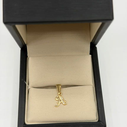 Dije letra A casting circones blancos Oro amarillo 18k 0,55 Gr / 8,5 mm / 1,0 Cm