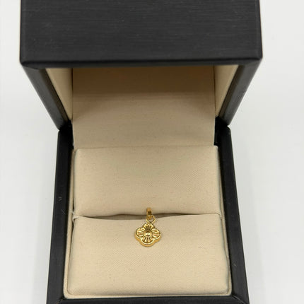 Dije trébol Oro amarillo 18k 0,37 Gr / 8 mm / 1,1 Cm
