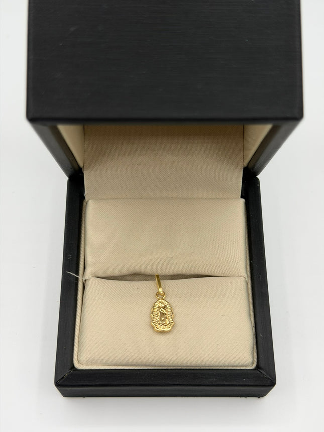 Dije virgen guadalupe silueta Oro amarillo 18k 0,28 Gr / 5,4 mm / 1,1 Cm