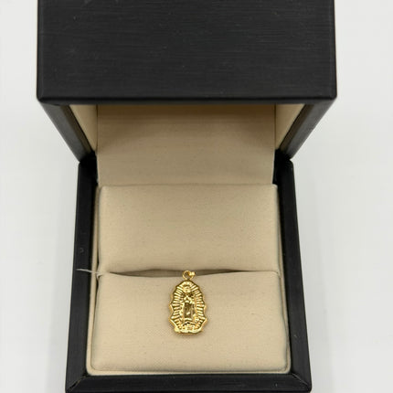 Dije virgen guadalupe silueta Oro amarillo 18k 0,72 Gr / 10 mm / 1,7 Cm