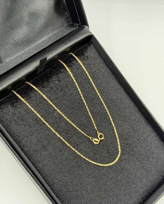Cadena It plana lisa Tres oros 18k +3 / 1,72 Gr / 1,15 mm / 50 Cm